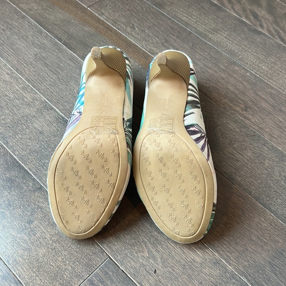 Kelly & Katie fashion print pumps. Size 8 - Picture 3 of 4
